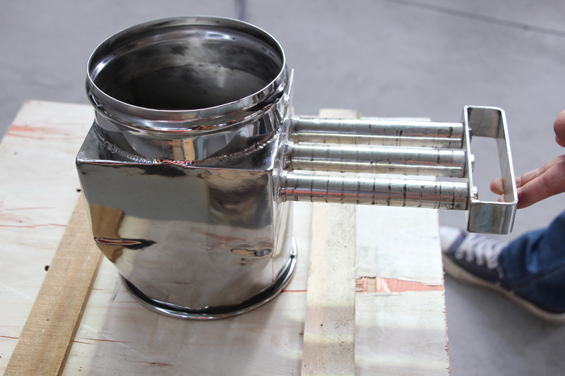 鋰電材料振動篩加裝除鐵器有哪些用處？