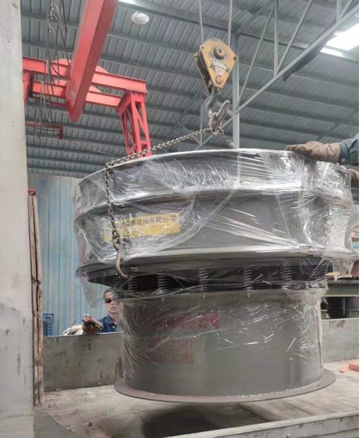 山東淄博的劉經理訂購的康振機械振動篩已發(fā)貨